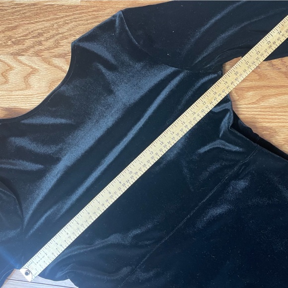 Vintage 90s Black 3/4 Sleeve Velour/Velvet Wrap Dress VTG Nomadic Traders LBD - Picture 6 of 6